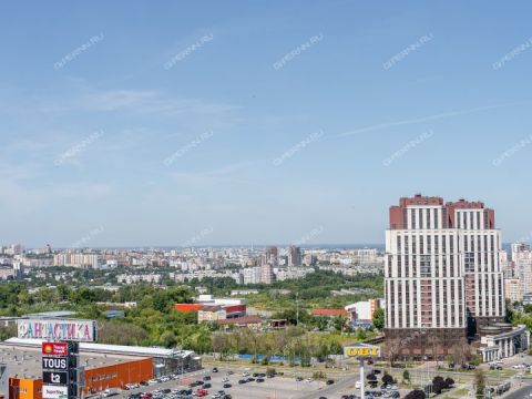 4-komnatnaya-ul-rodionova-d-192-k4 фото