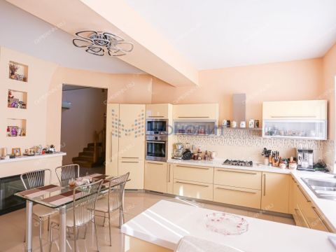 dom-ul-vali-kotika-d-10b фото