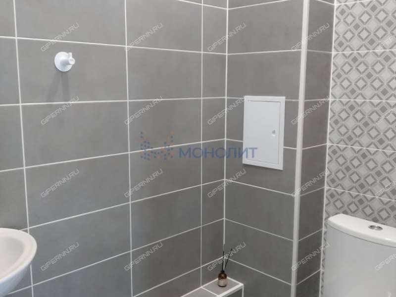 двухкомнатная квартира на улице Александра Хохлова дом 7