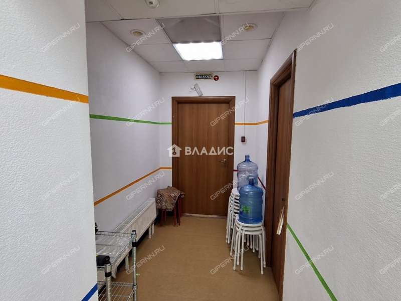 помещение под помещение свободного назначения на Варварской улице