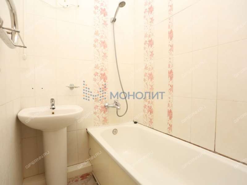 трёхкомнатная квартира на улице Бурденко дом 18