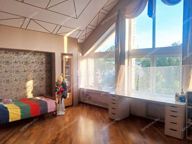 трёхкомнатная квартира на Алексеевской улице дом 20Б