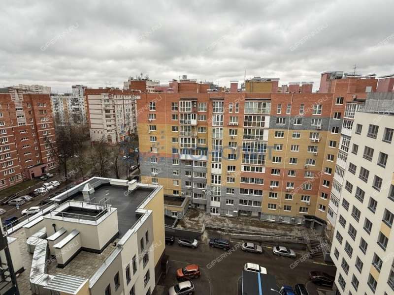 четырёхкомнатная квартира на Полтавской улице дом 15