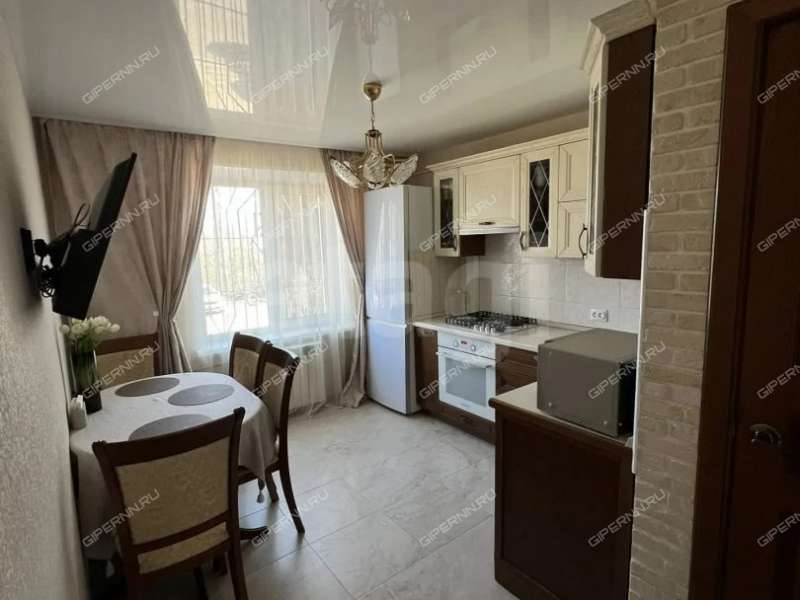 трёхкомнатная квартира на Зелёной улице дом 65