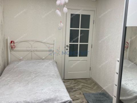 4-komnatnaya-ul-golubeva-d-4 фото