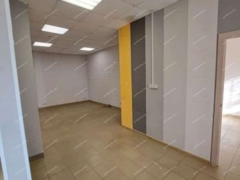 помещение под помещение свободного назначения на улице Сергея Акимова
