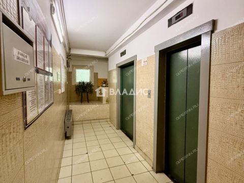 1-komnatnaya-nab-volzhskaya-d-10 фото