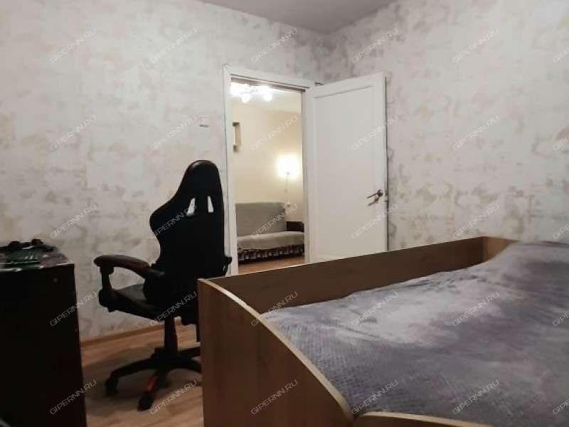 четырёхкомнатная квартира на Московском шоссе дом 225