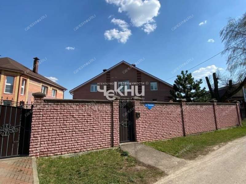 дом на Калухина село Великий Враг