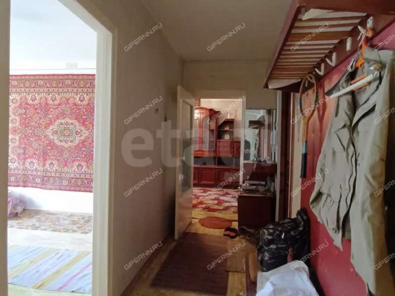 двухкомнатная квартира на улице Верхнепечёрская дом 7 к2