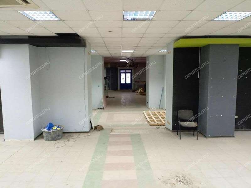 помещение под торговую площадь на Советская ул, д. 11