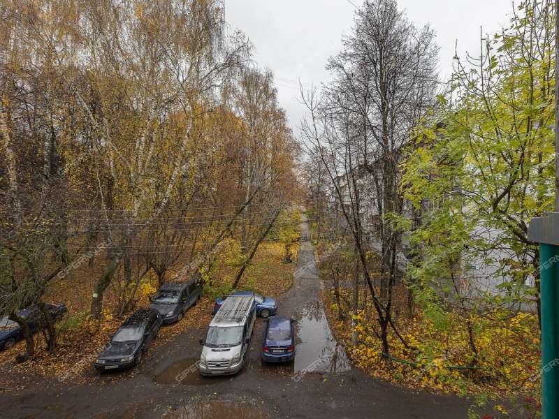 трёхкомнатная квартира на улице Адмирала Васюнина дом 5 к1