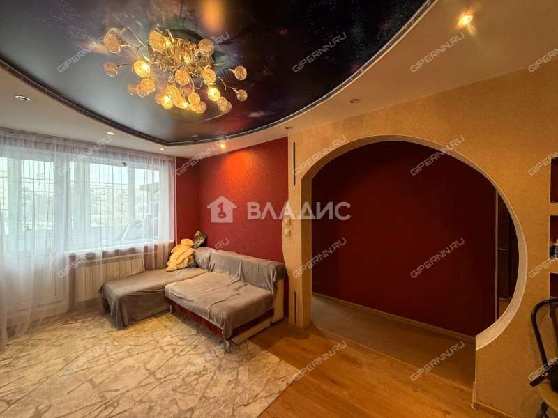 трёхкомнатная квартира на улице Ивана Чугурина дом 3