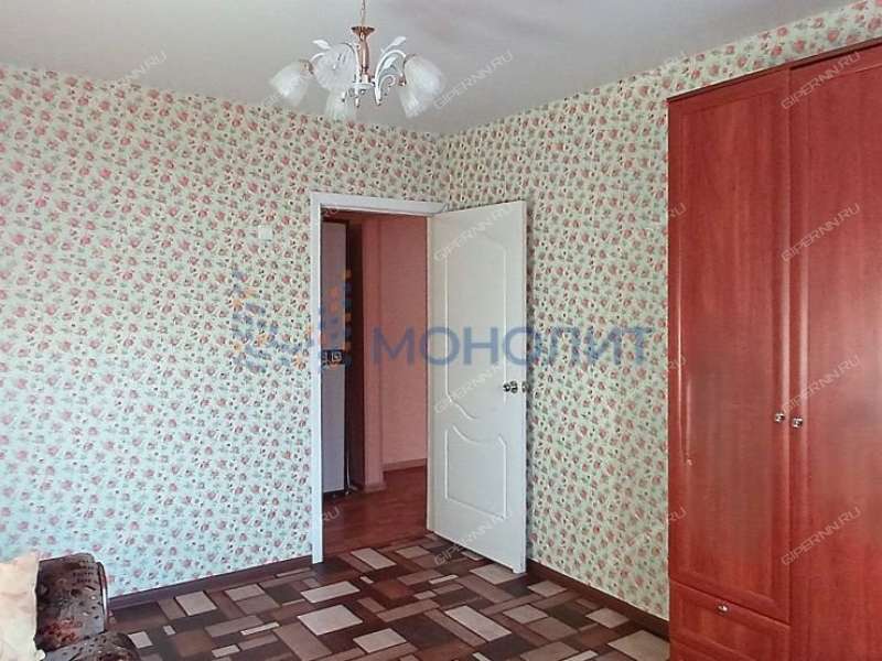 двухкомнатная квартира на улице Верхнепечёрская дом 12