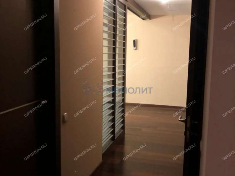 трёхкомнатная квартира на Варварской улице дом 40б