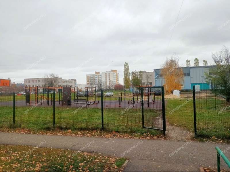 трёхкомнатная квартира на Космической улице дом 58