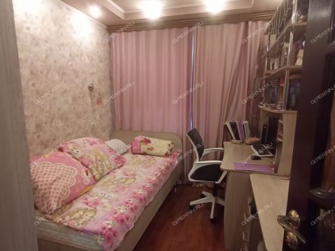 4-komnatnaya-ul-burdenko-d-19 фото