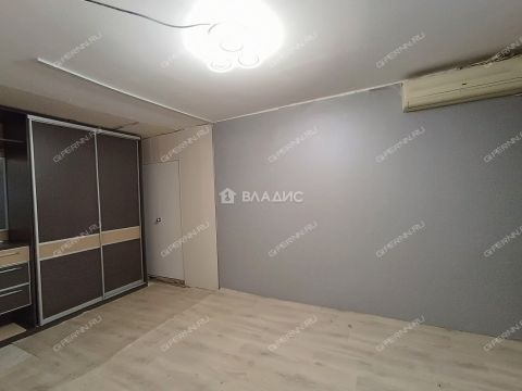 3-komnatnaya-ul-pyatigorskaya-d-12 фото