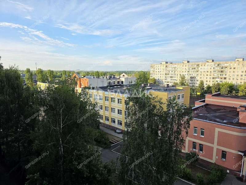 двухкомнатная квартира на улице Строкина дом 8