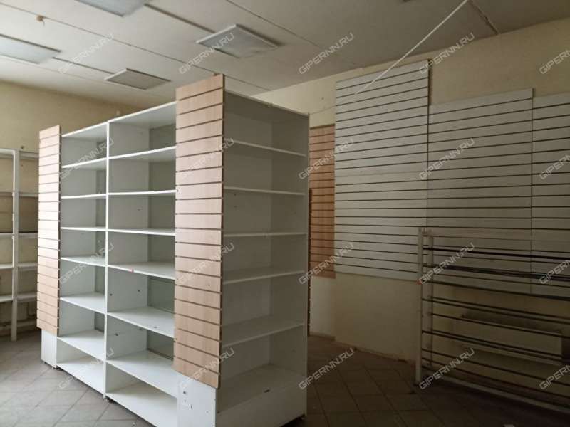 помещение под торговую площадь на улице Сергея Есенина