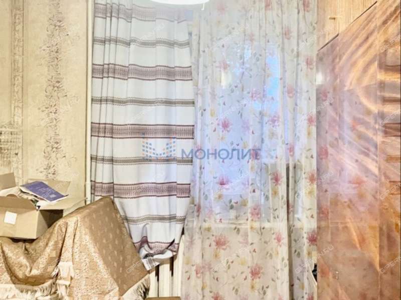 трёхкомнатная квартира на улице Шаляпина дом 15