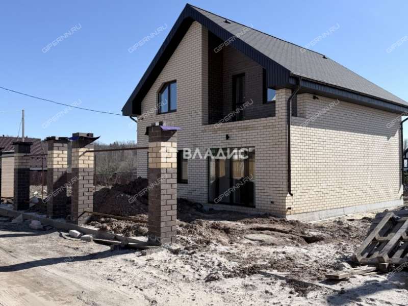 дом на  деревня Ройка