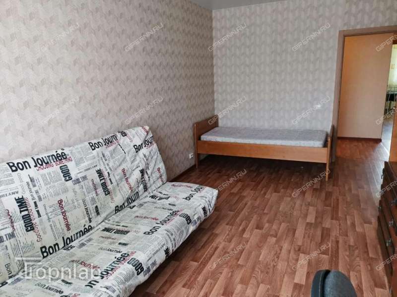 двухкомнатная квартира на улице Космонавтов дом 5а город Кстово