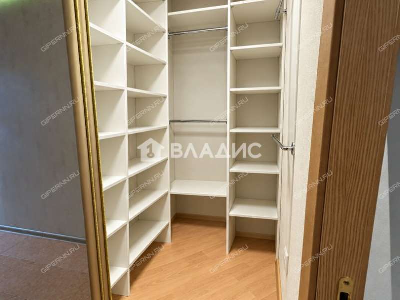 однокомнатная квартира на Волжской набережной дом 10В