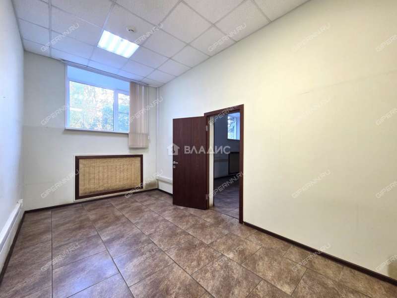 помещение под помещение свободного назначения на улице Юлиуса Фучика