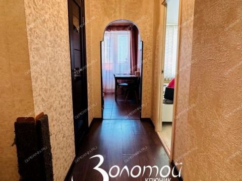 1-komnatnaya-ul-burdenko-d-33-k1 фото