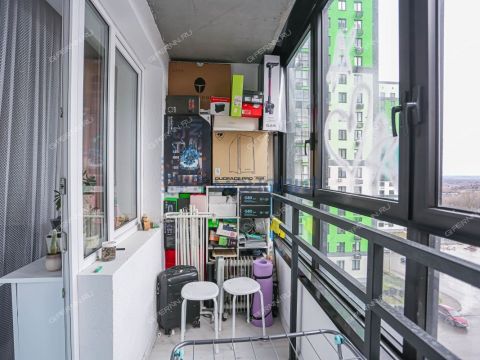 kvartira-studiya-ul-rodionova-d-202-1 фото