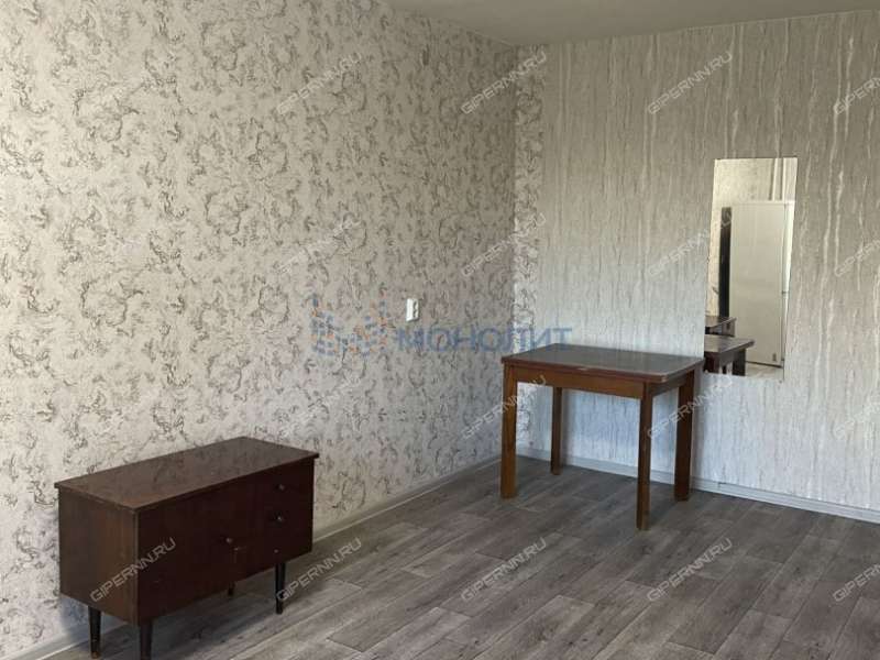 комната в доме 106 на Берёзовской улице