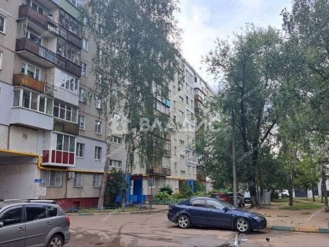4-komnatnaya-ul-krasnodoncev-d-19 фото