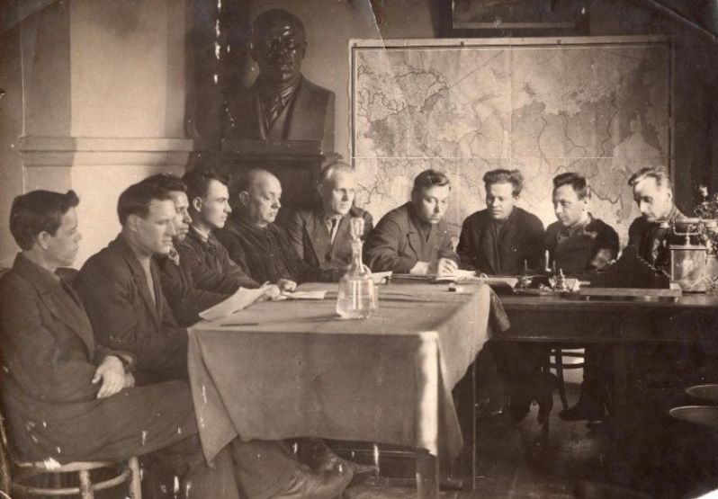 Заседание парткома Кулебакского металлургического завода, 1937. / НГИАМЗ // госкаталог.рф