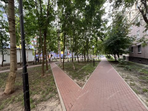 1-komnatnaya-ul-verhnepecherskaya-d-7-k3 фото