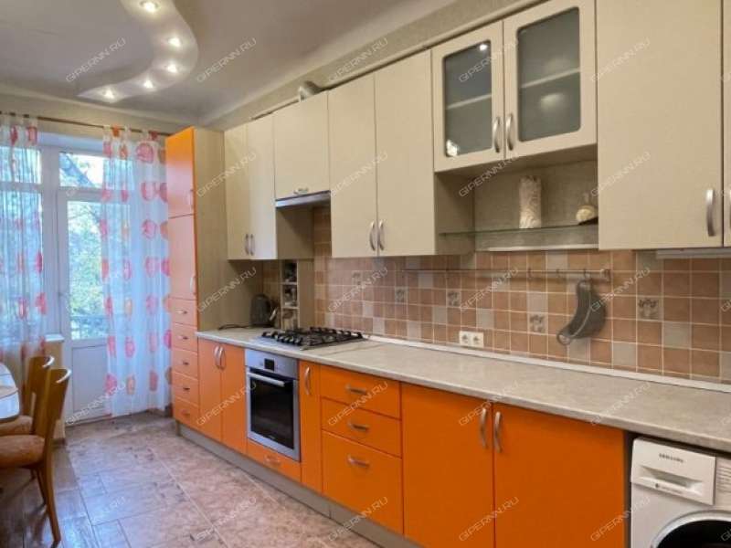 четырёхкомнатная квартира на улице Генкиной дом 39/17