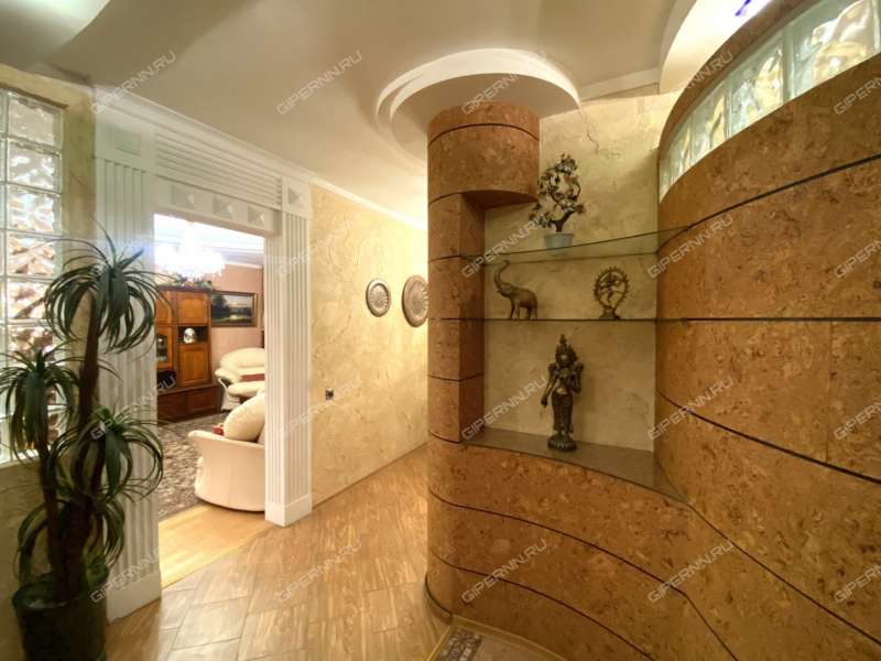 трёхкомнатная квартира на Трудовой улице дом 8