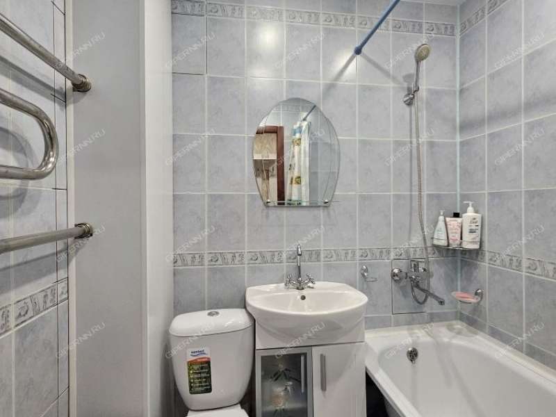 однокомнатная квартира на улице Юлиуса Фучика дом 10 к1