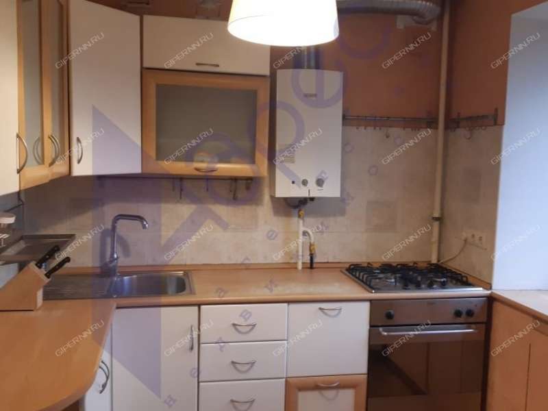 трёхкомнатная квартира на Ошарской улице дом 53