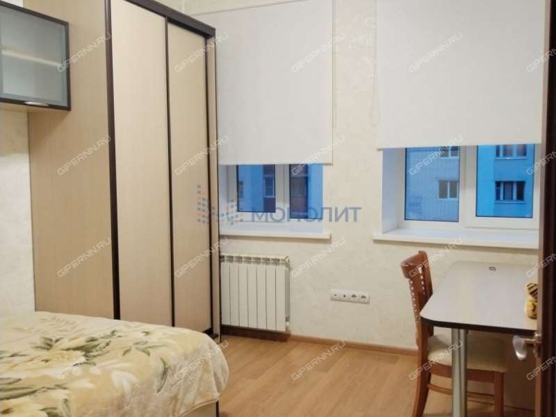 четырёхкомнатная квартира на улице 40 лет Октября дом 5б