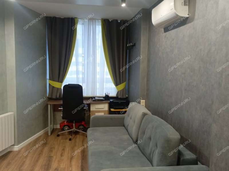 трёхкомнатная квартира на улице Маршала Баграмяна дом 4