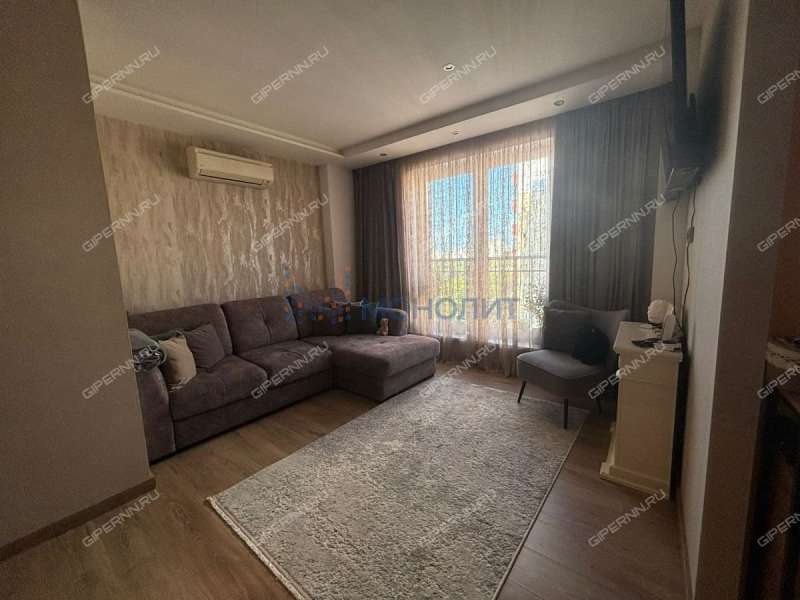 трёхкомнатная квартира на бульваре 60-летия Октября дом 25 к3