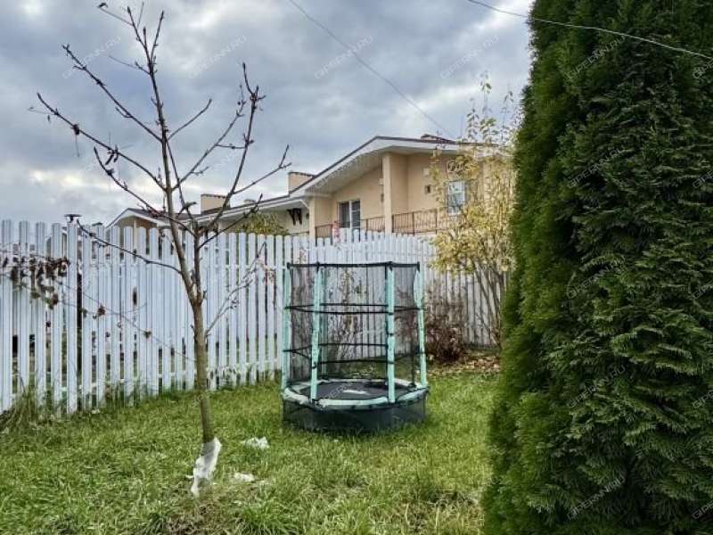 таунхаус на улице Восточная деревня Фроловское