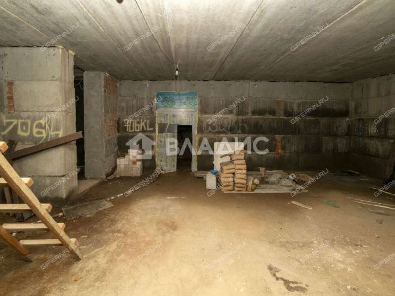 здание под офис, торговую площадь на Полевой улице