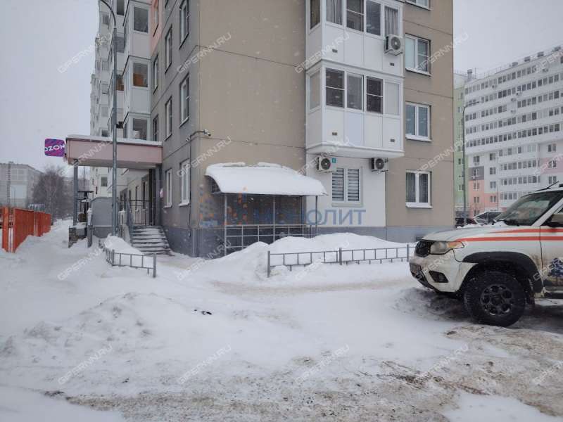 помещение под офис, торговую площадь на Мончегорской улице