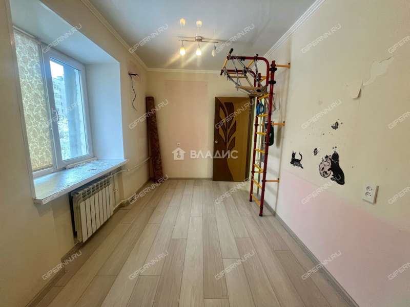 трёхкомнатная квартира на улице Маршала Голованова дом 13