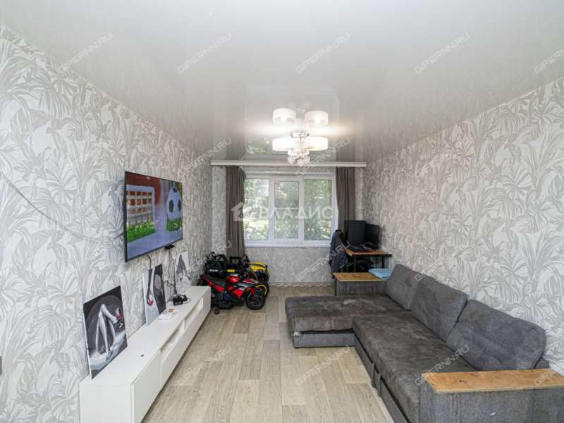 трёхкомнатная квартира на Комсомольской улице дом 19