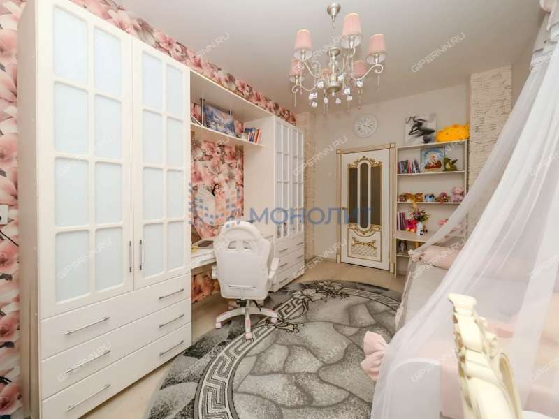 трёхкомнатная квартира на Алексеевской улице дом 8А/1