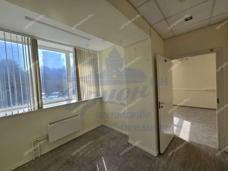 помещение под помещение свободного назначения на улице Максима Горького