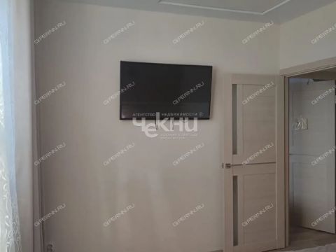 taunhaus-per-tretiy-tihiy-d-1 фото